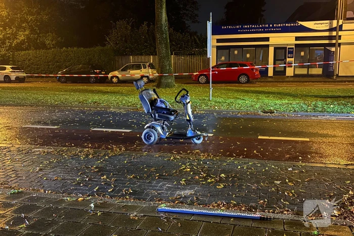 Bestuurder laat zwaargewonde scootmobieler achter