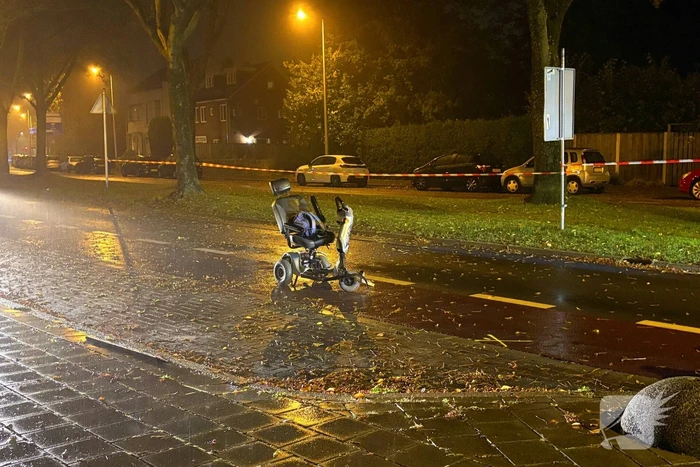 Bestuurder laat zwaargewonde scootmobieler achter