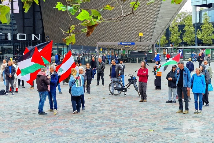 Grote opkomst bij demonstratie Centraal Station
