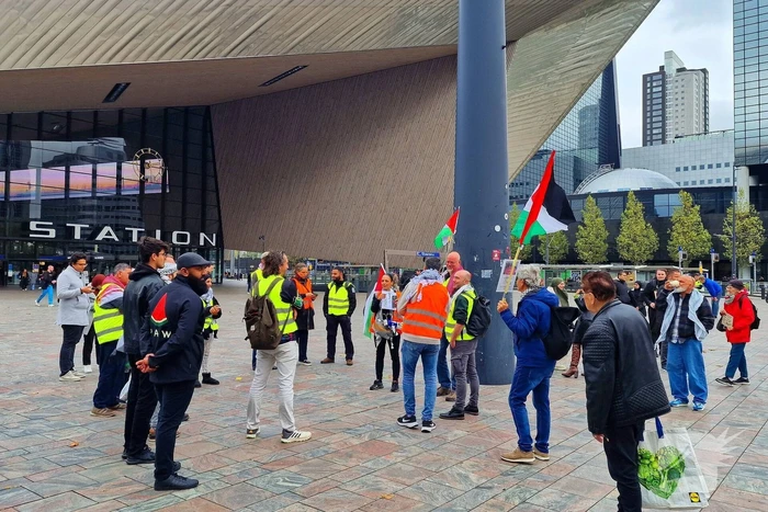 Grote opkomst bij demonstratie Centraal Station