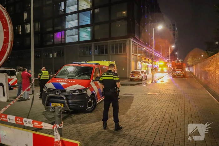 Bewoners op straat door grote brand in appartement