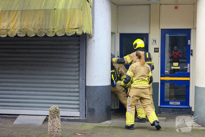 Brandweer forceert deur supermarkt