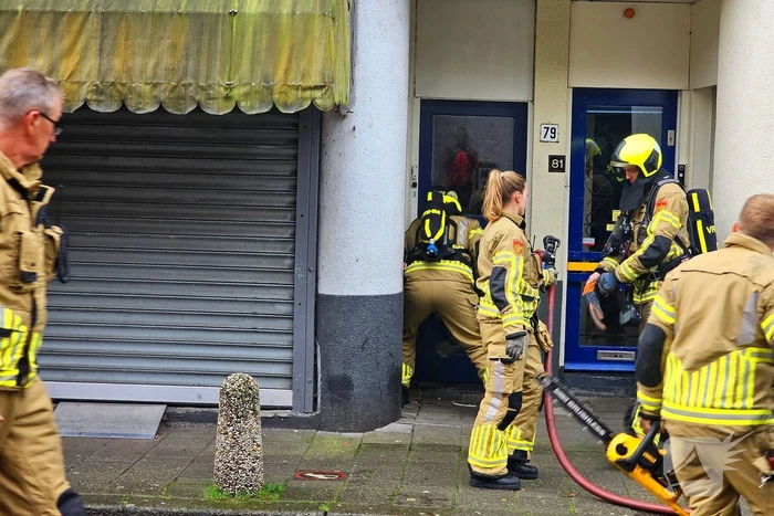Brandweer forceert deur supermarkt