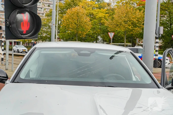 Veel schade bij aanrijding tussen twee voertuigen