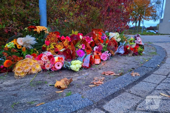 Bloemen neergelegd voor overleden man(18)