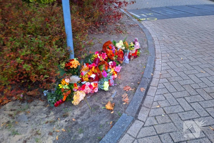 Bloemen neergelegd voor overleden man(18)