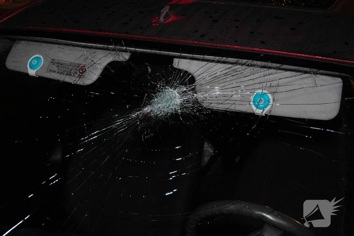 Voetganger geschept door personenauto