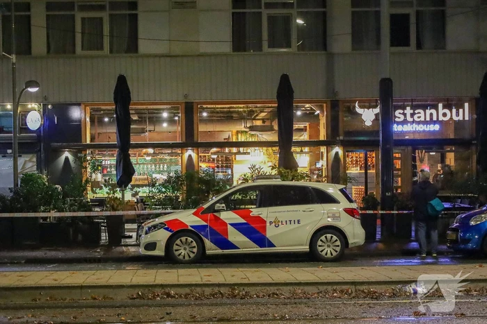 Gebouwen geraakt door schoten, politie onderzoekt zaak