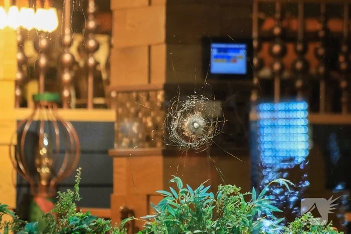 Gebouwen geraakt door schoten, politie onderzoekt zaak