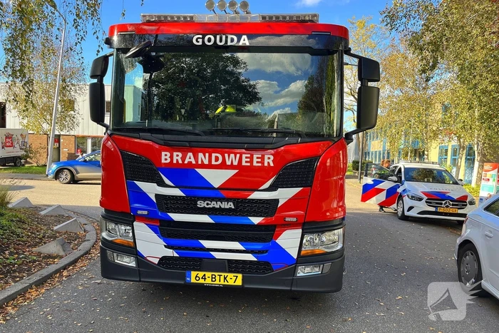 Brandweer verricht metingen in examencentrum