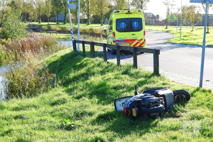 Scooterrijder gewond bij botsing met auto