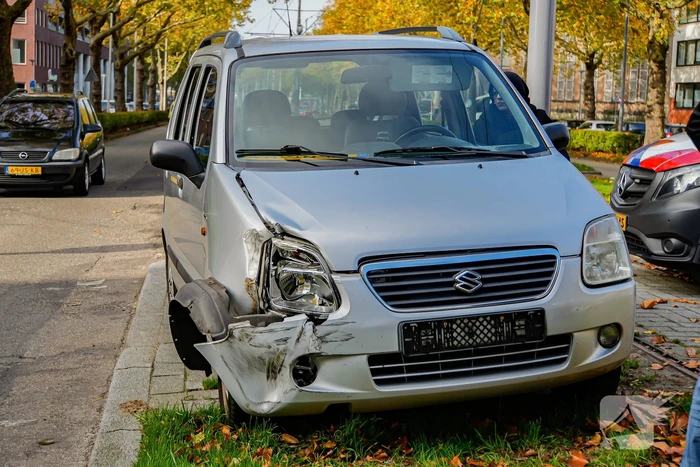 Fikse schade bij aanrijding tussen twee voertuigen