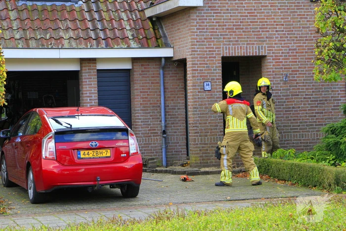 Bewoner doorboord gasleiding
