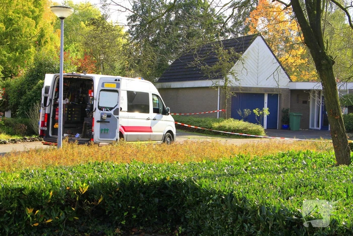Bewoner doorboord gasleiding