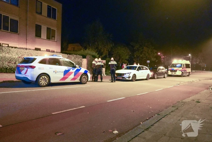 Automobilisten botsen op elkaar bij verkeerslichten