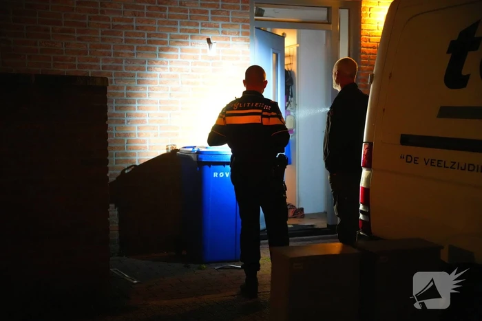 Schade aan voordeur na explosie