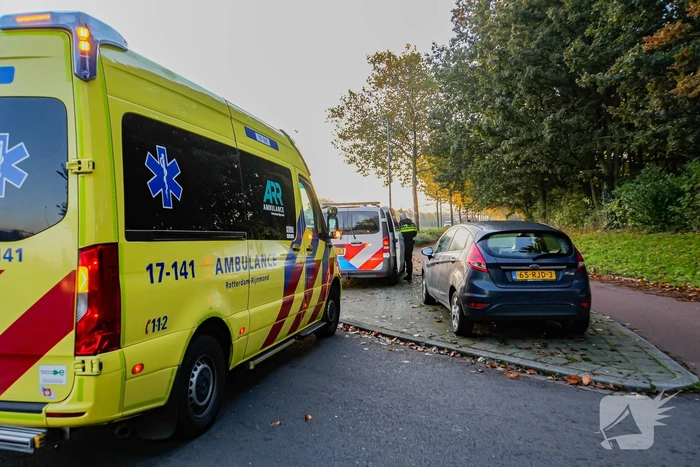 Fietser gewond bij botsing met auto