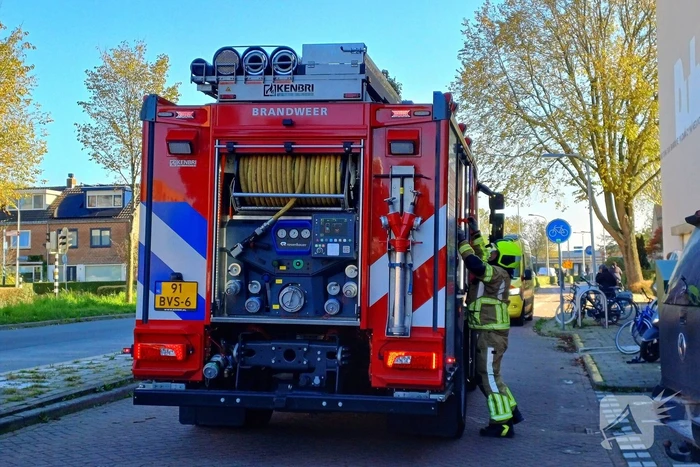 Vetpan zorgt voor brandmelding in flatwoning