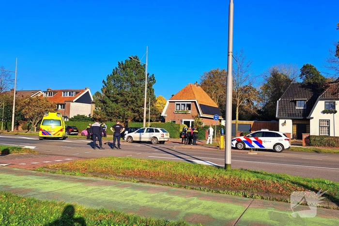 Fietser gewond bij botsing met auto