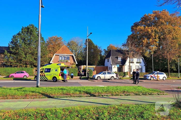 Fietser gewond bij botsing met auto