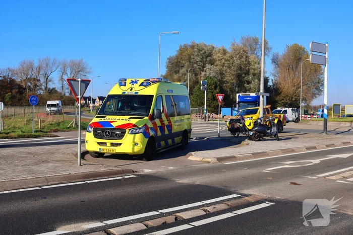 Fietser loopt flinke hoofdwond op na val van fiets