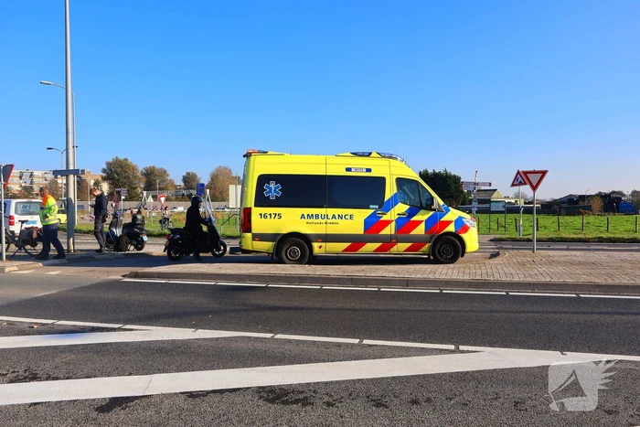 Fietser loopt flinke hoofdwond op na val van fiets