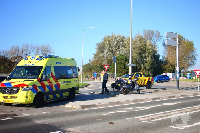 Fietser loopt flinke hoofdwond op na val van fiets