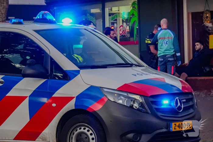 Forse schade aan bezorgauto na botsing