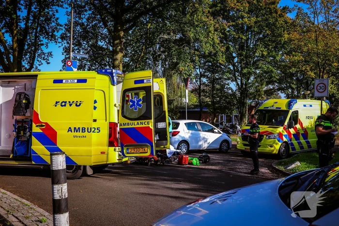 Fietsster gewond bij aanrijding met auto