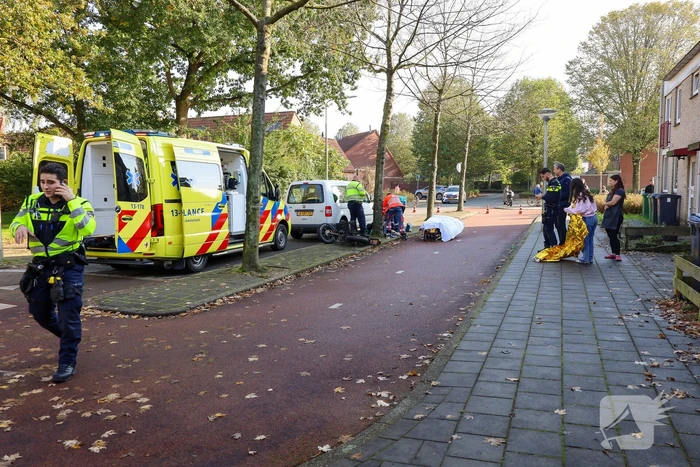 Automobilist en persoon op fatbike met elkaar in botsing