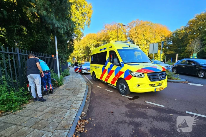 Wederom fietser aangereden op rotonde door automobilist