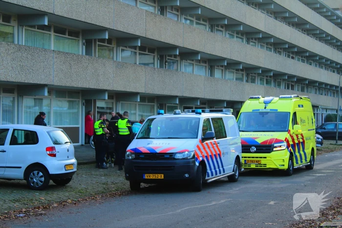 Ambulance controleert automobilist