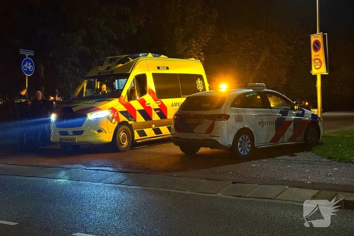 Fietser en automobilist met elkaar in botsing