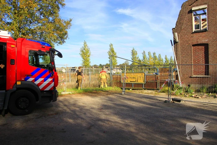 Brandweer zet alles op alles om ree te vangen