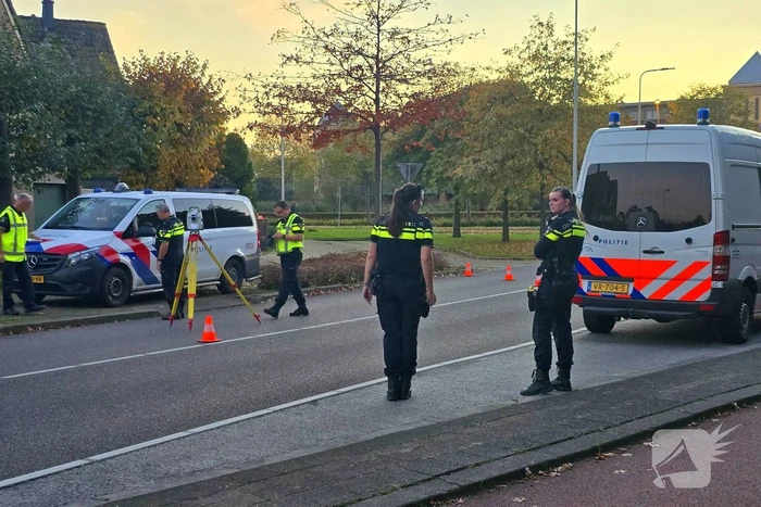 Vluchtende motorrijder komt ten val