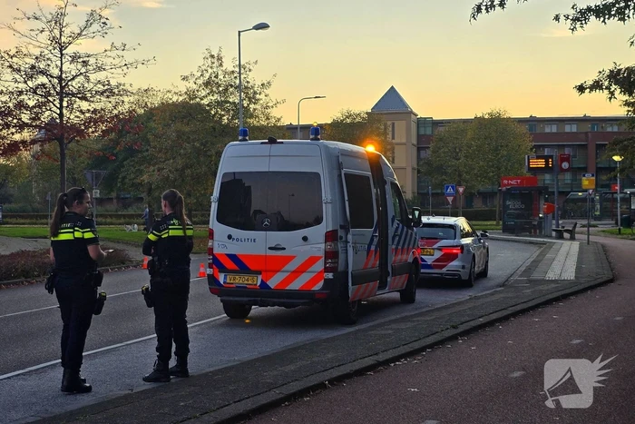 Vluchtende motorrijder komt ten val