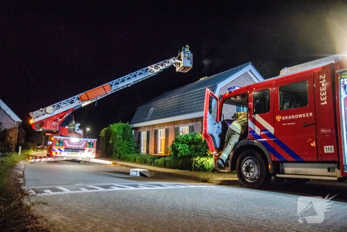 Brand in schoorsteen snel onder controle
