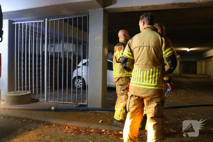 Woningen ontruimd door brand in parkeergarage