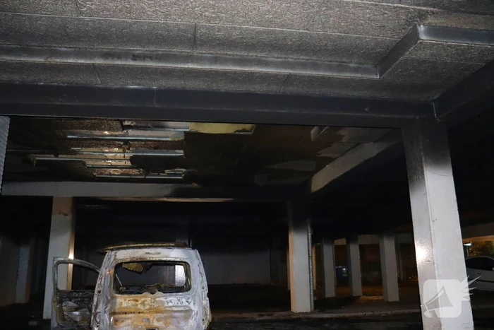 Woningen ontruimd door brand in parkeergarage