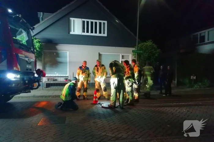 Brandweer doet onderzoek naar vreemde lucht