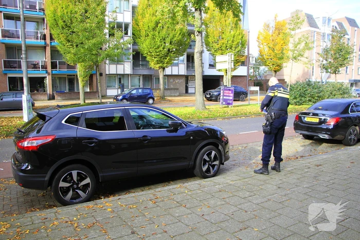 Fietser ten val na botsing met auto