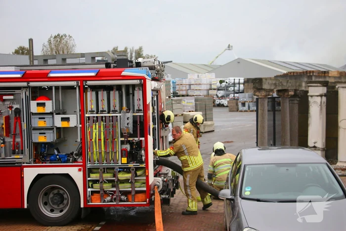 Zeer grote brand bij coatingbedrijf