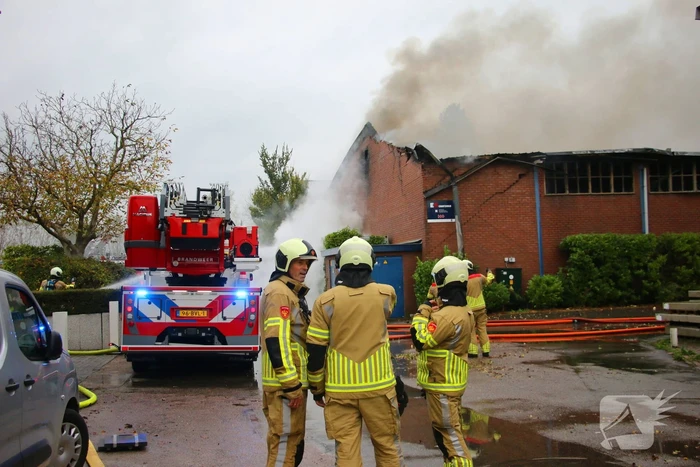 Zeer grote brand bij coatingbedrijf