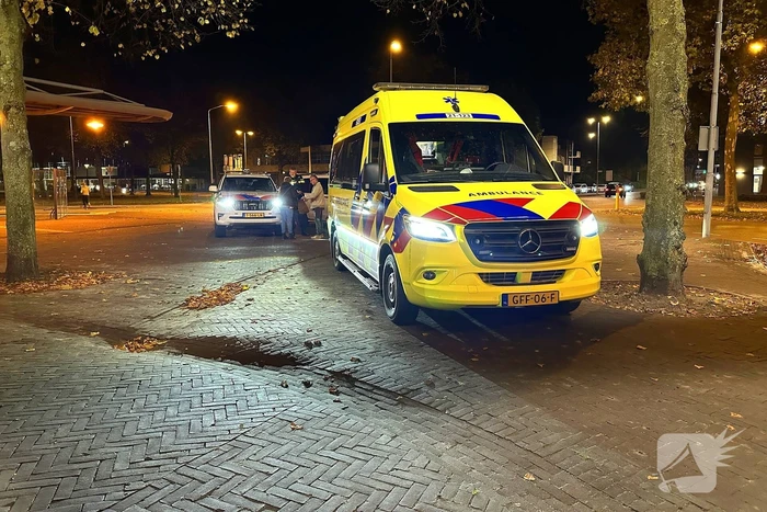 Voorbijgangers treffen gevallen fietser aan