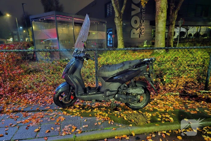 Scooterrijder komt ten val en raakt gewond