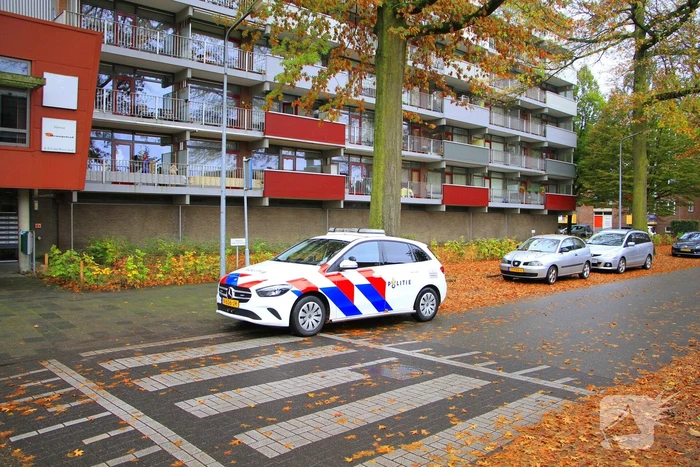 Politie ramt woning open voor ambulancedienst