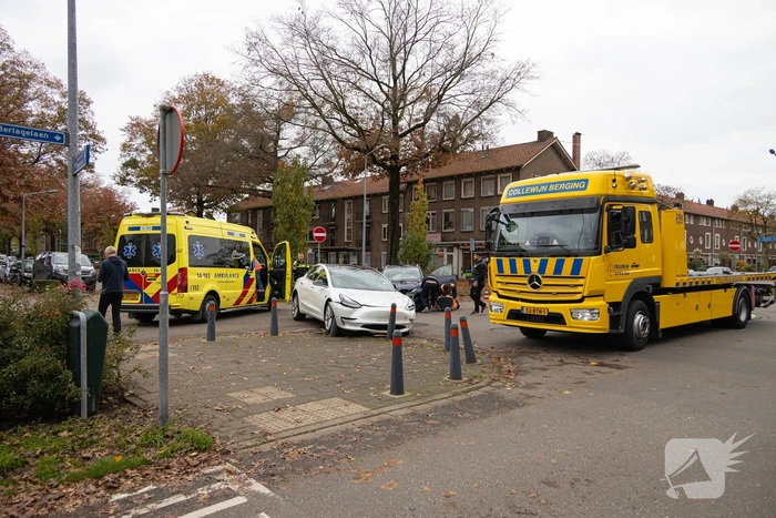 Ongeval op drukke kruising leidt tot discussie over voorrang