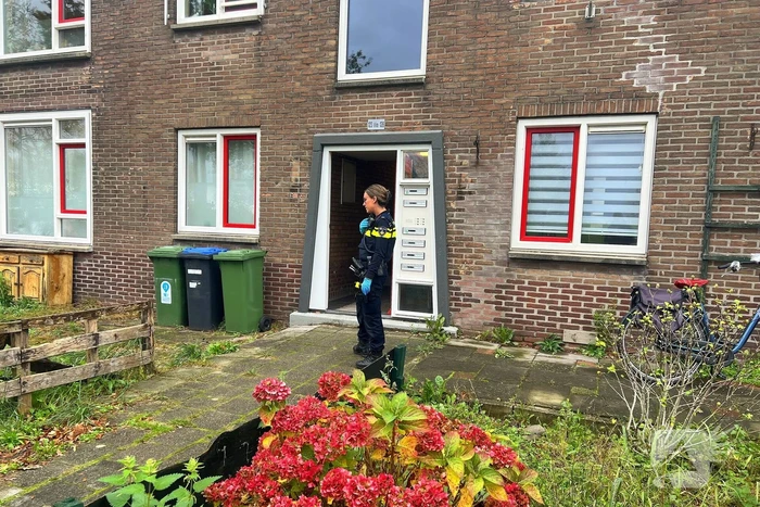 Smeltend plastic zet brandalarm in gang