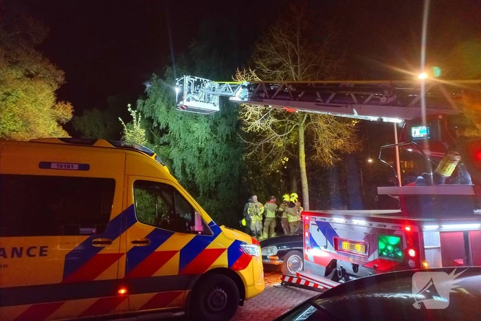 Duikers ingezet voor persoon in sloot