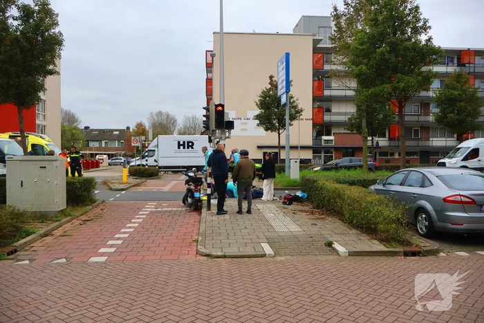 Scooterrijder zwaargewond bij aanrijding